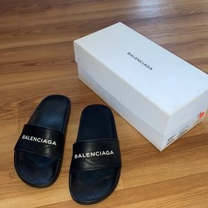 Auth Balenciaga Slides